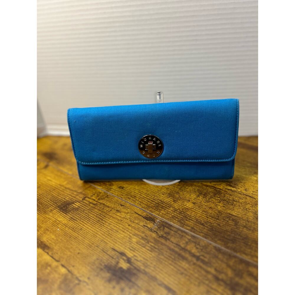 Michael Kors cotton turquoise envelope clutch wallet signature silver turn-lock
